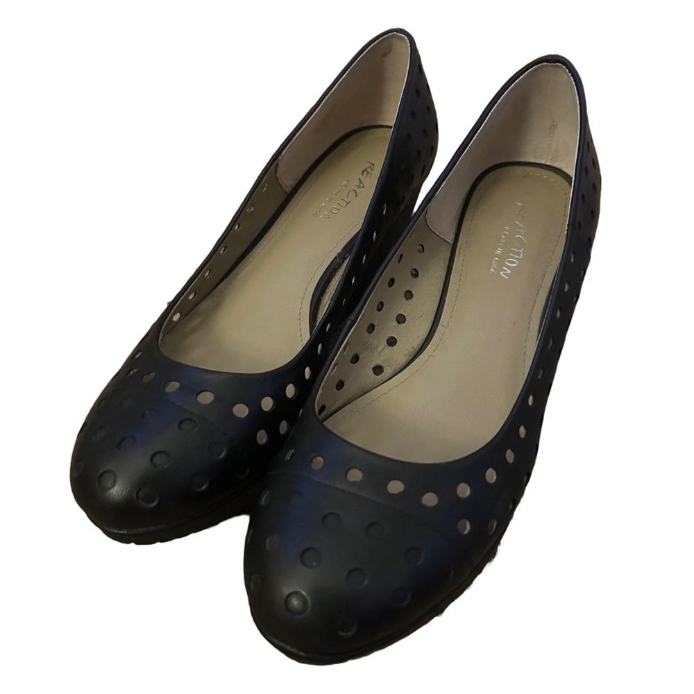 kenneth cole reaction cutout wedges